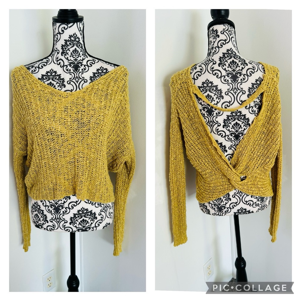 Love Tree Women’s Mustard Yellow Chunky Knit Long Sleeve Open Back Sweater S